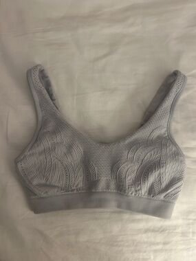 4 cute sports bras